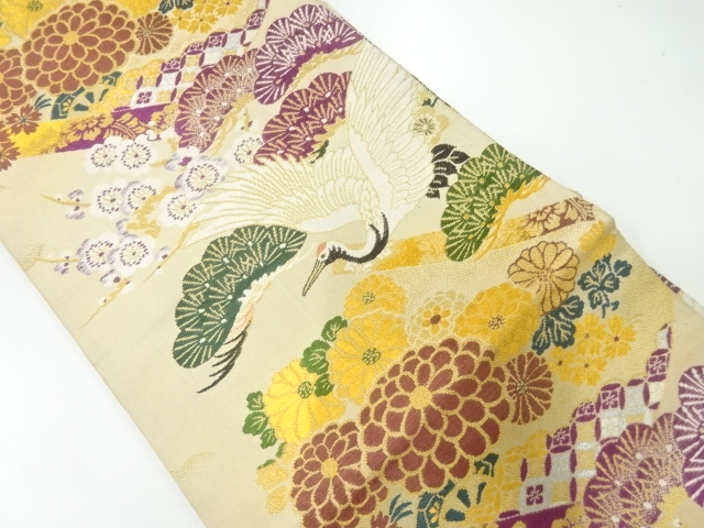 アンティーク　巻物に菊鶴模様織出し丸帯（着用可）